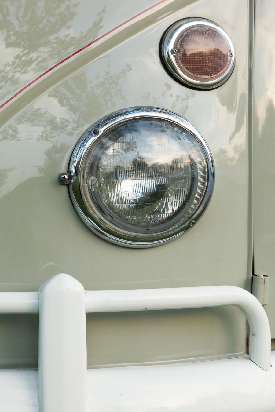  Volkswagen Double Cab Pickup Truck 1962 года  (фото 14 из 23)